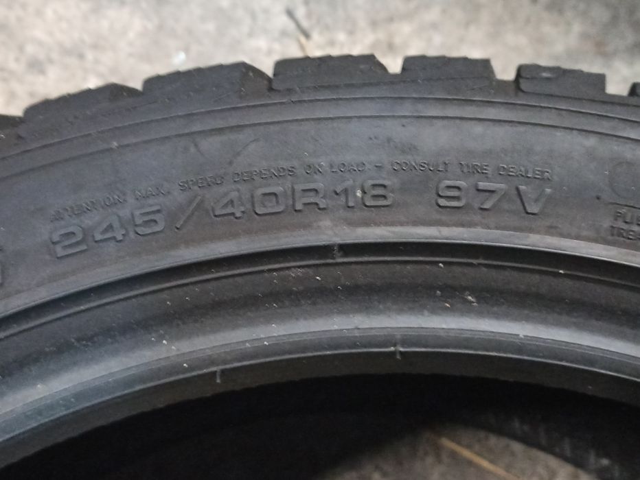 245 40 r18 97V Goodyear Ultra Grip Performance para zima wymiana