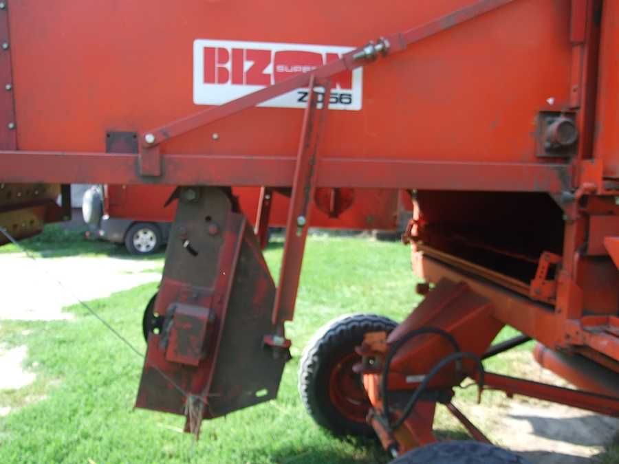 kombajn zbożowy bizon zo56