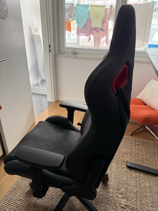 Cadeira Gaming HP OMEN Citadel, semi nova