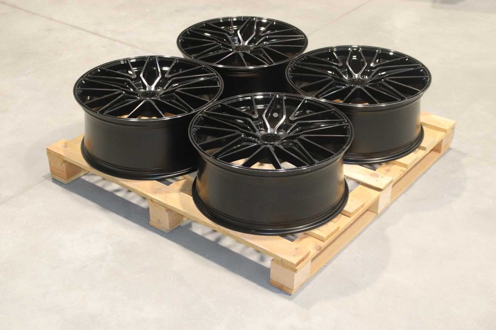 OUTLET! Felgi Japan Racing JR38 21x9 ET35 5x114,3 Black w/Tinted Face