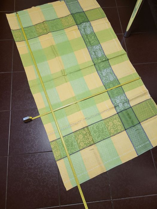 Скатертина 170×153 см