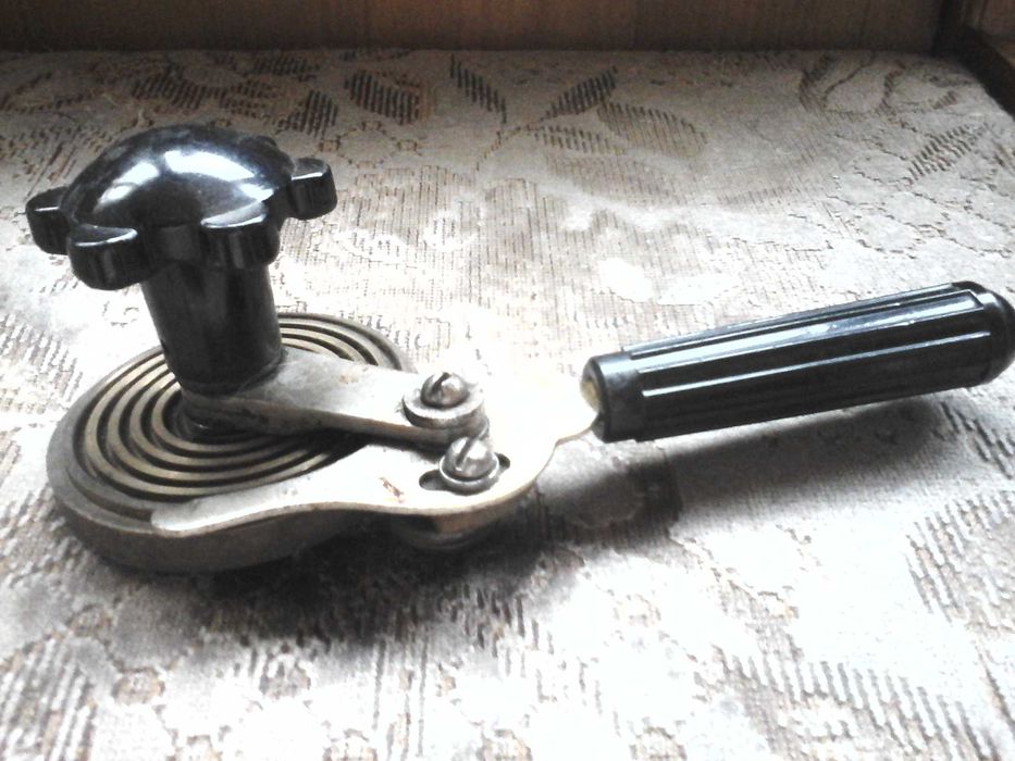 Продам ключ закаточный для консервации банок, бутылей и.т.д.