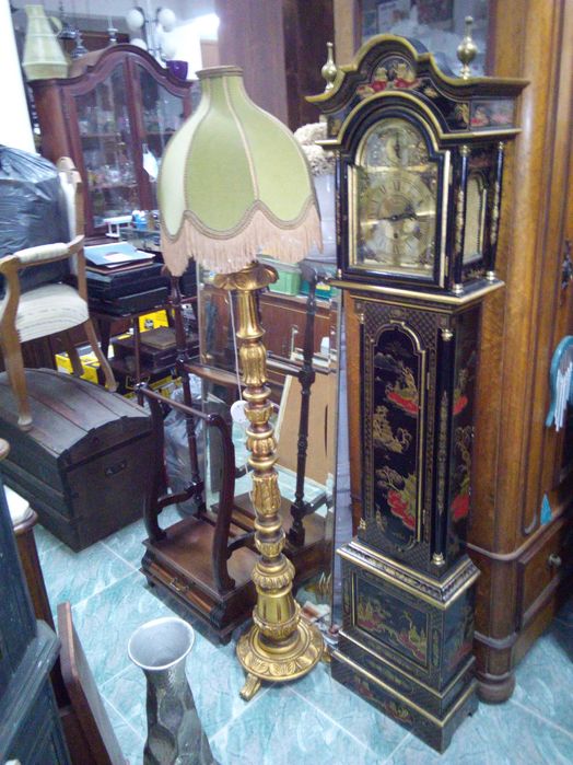 Imponente Relógio de Pé/ Caixa alta - Reguladora - Oriental - Funciona