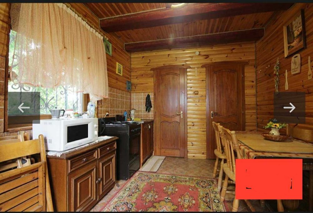 Здається будинок,в с.Дийда,,.біля озера