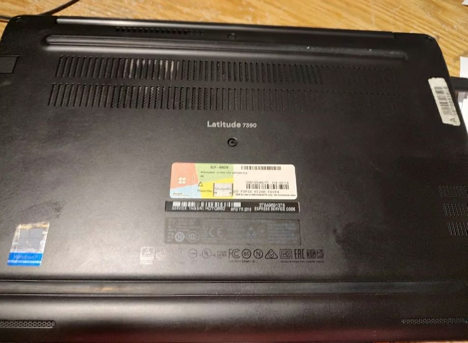 Ноутбук; нетбук; Dell latitude 7390,i5-8350U 4×1,7/8/256