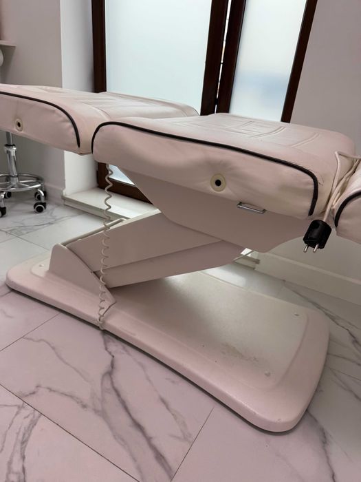 sprzedam fotele kosmetyczne