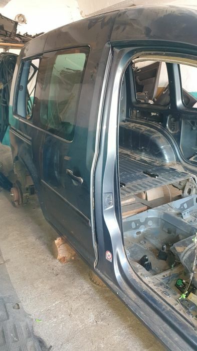 Кузовные детали/части кузова  VW Caddy 2004-2010 г.в.
