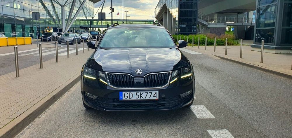 Skoda Octavia 3- Wynajem/ Wynajem na lotnisku