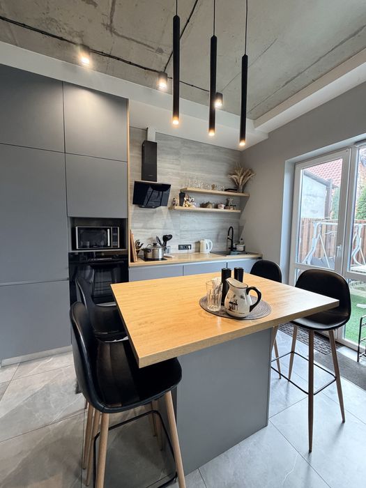 Оренда чудового дуплекса в Садах