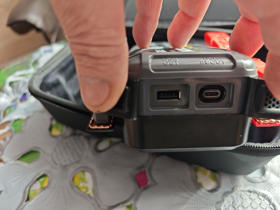 Sprzedam booster Noco gbx 55