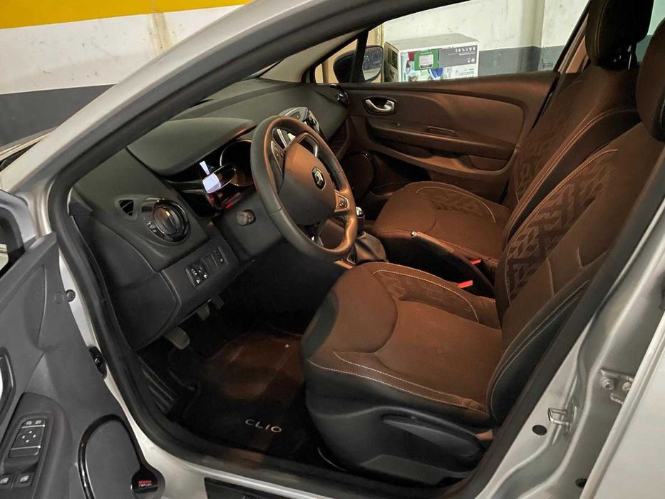 Renault Clio Limited Apenas 50.000km em Garagem