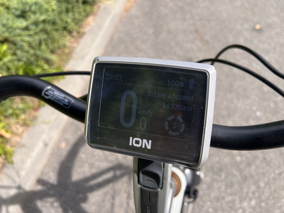 Świetny rower elektryczny SPARTA ION 36V 500Wh centralny YAMAHA 8 biegów NEXUS /A