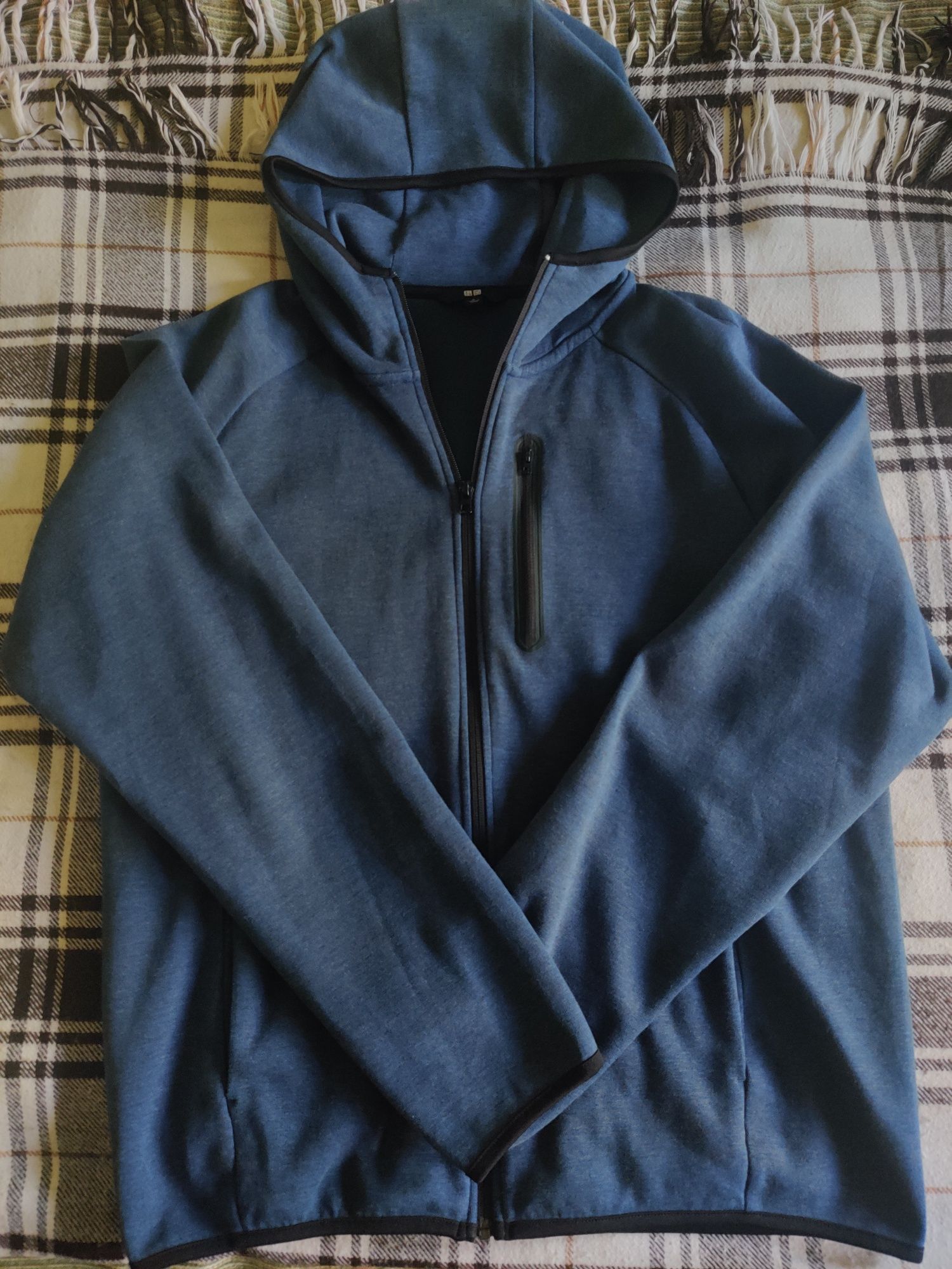 Uniqlo tech fleece hoodie 1 300 Olx