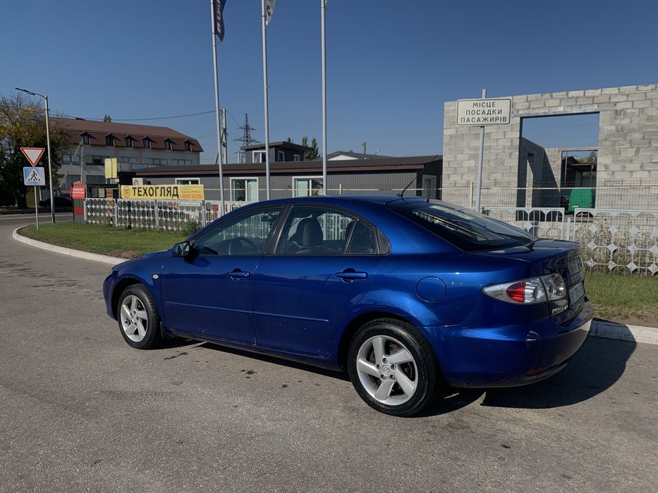 автомобіль mazda 6