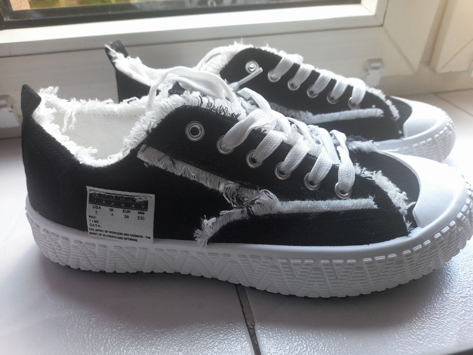 Nowe trampki roz 41