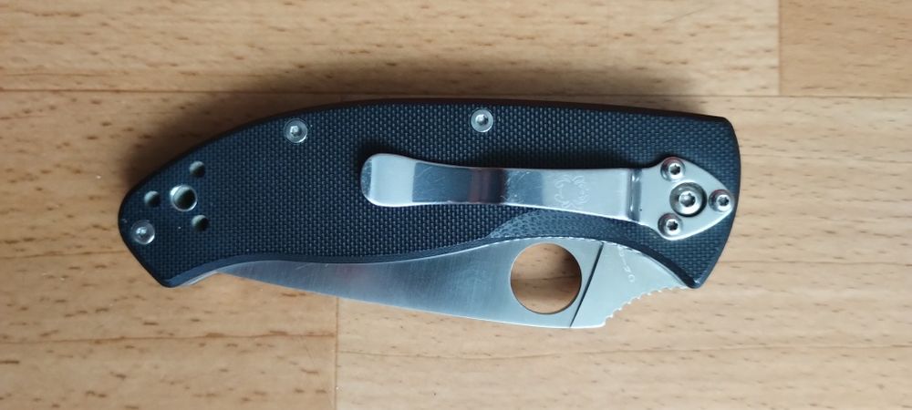 Nóż składany Spyderco Resilience 8Cr13MoV (SC142GP)