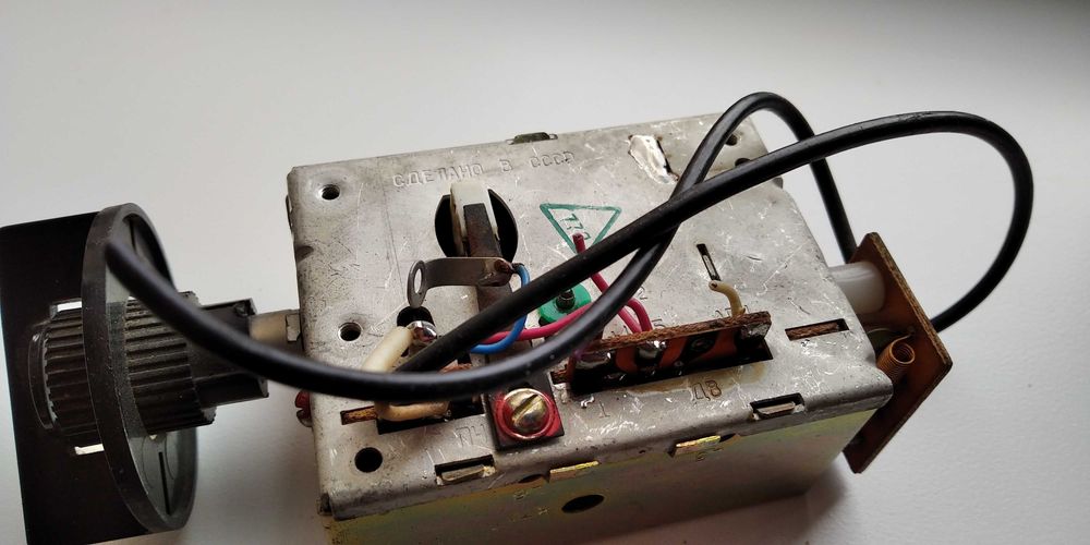 Переключатель каналов от телевизора "Сапфир-408".