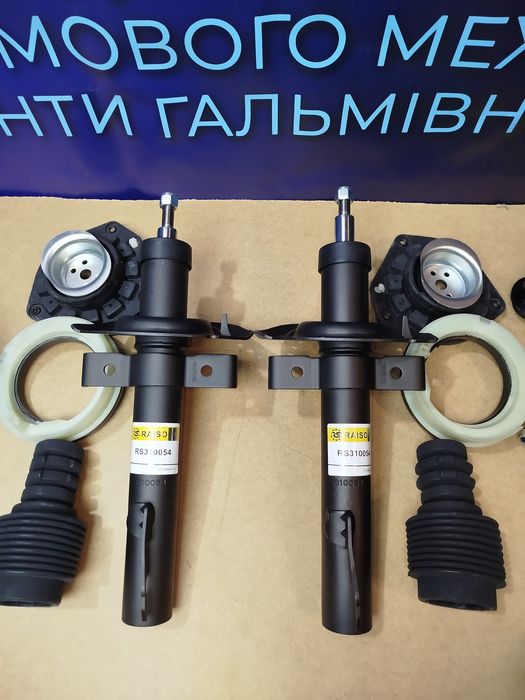 Комплект амортизаторов Рено Меган 2 .