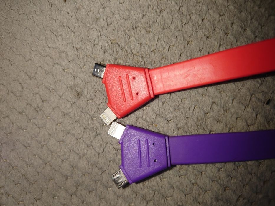 Zestaw kabelków micro usb oraz lightning