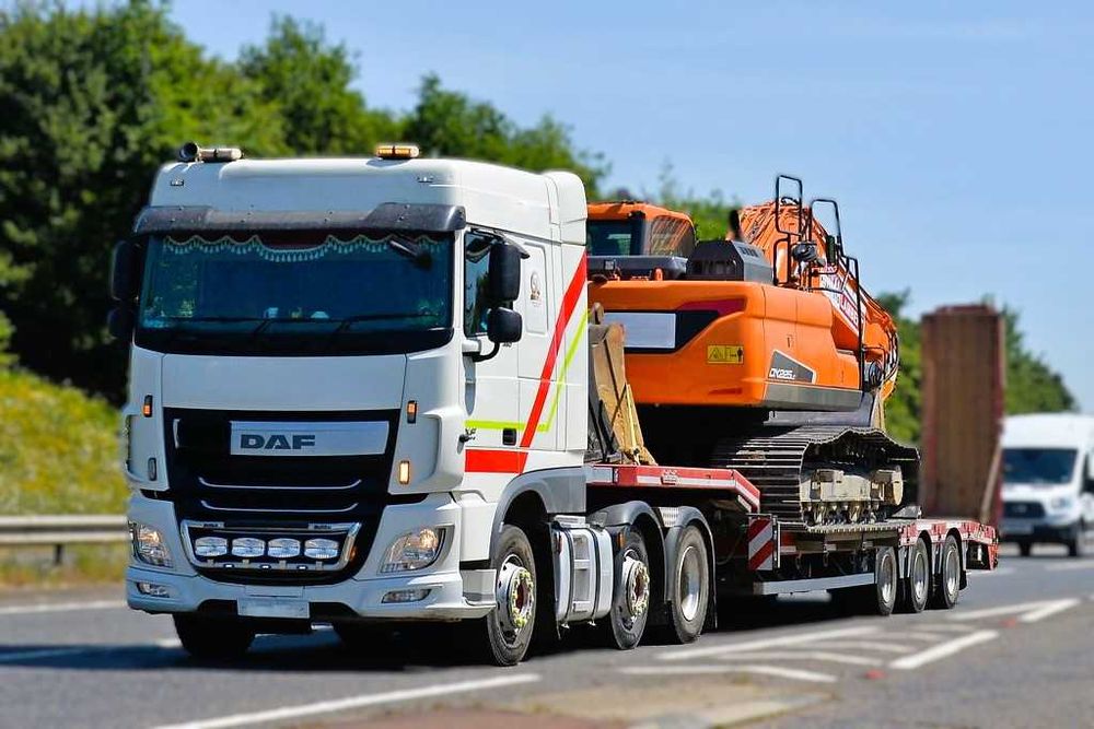 Площадка -- перевезення тракторів (по всих областях) / Оренда ПЛАТФОРМ