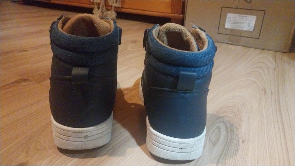 Buty sportowe sneakersy ocieplane chłopięce  rozm.38