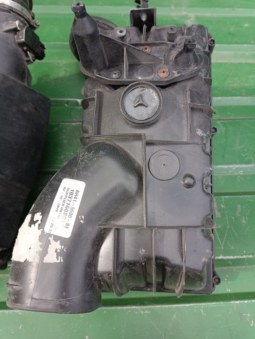 Корпус повітряного фільтра Land Rover Sport 2010-2013 ,5.0бенз за шт