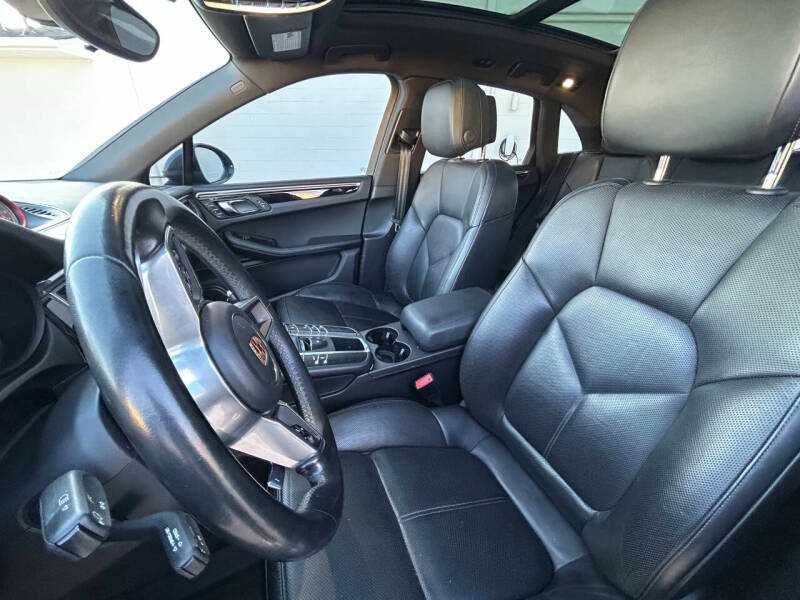 2018 Porsche Macan