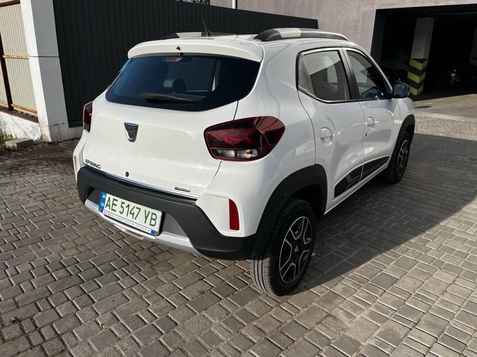 Автомобіль нлектричний