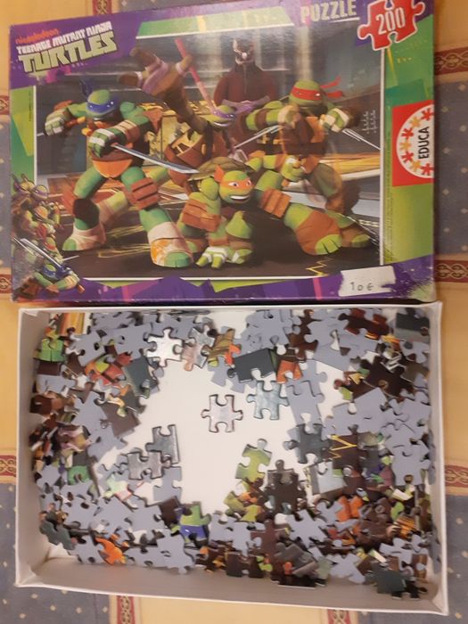 Jogo, puzzles e brinquedo