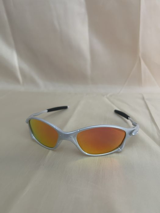 Oculos julites br