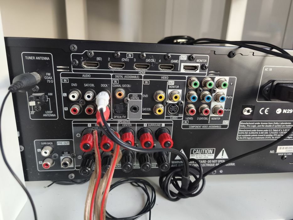 Sprzedam amplituner Denon AVR 1311 z zestawem głośników
