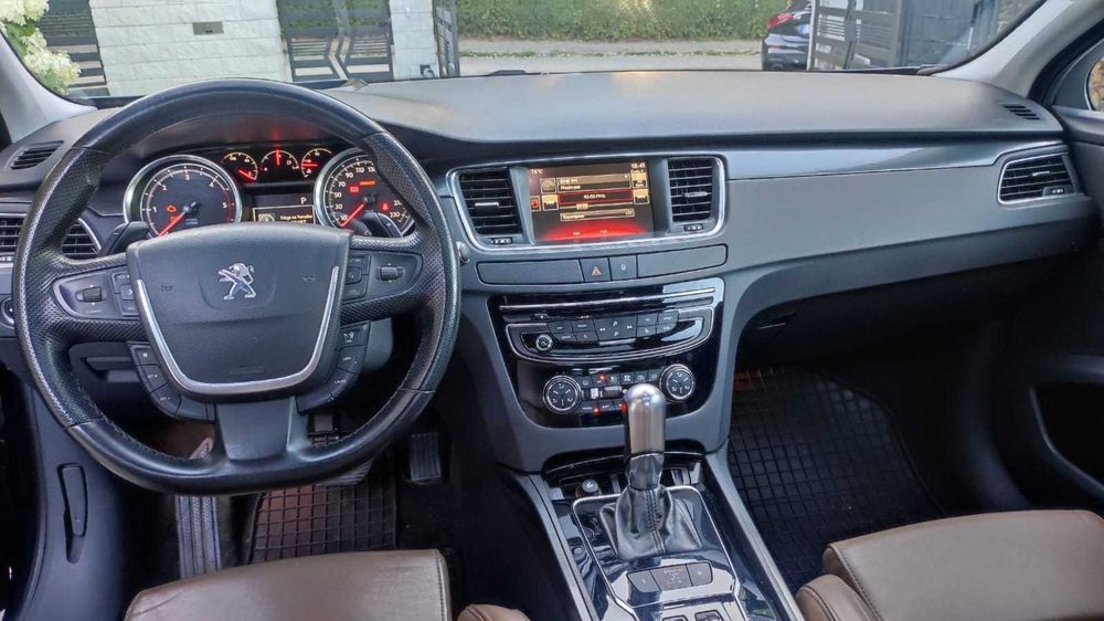 Peugeot 508 sedan