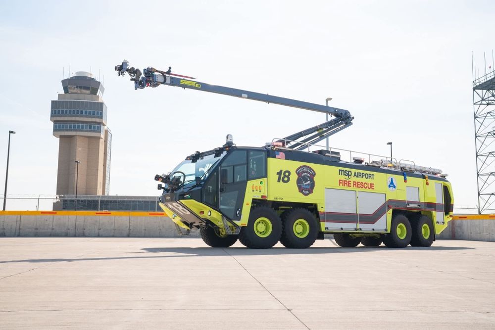 Alstrom Metropolis 98B 1:87 zabawka pociąg pasażerski miejski autobus