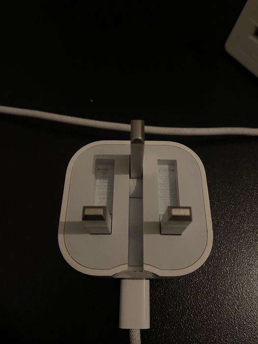 Carregador Apple USB-C A2344 (adaptador europeu incluído)