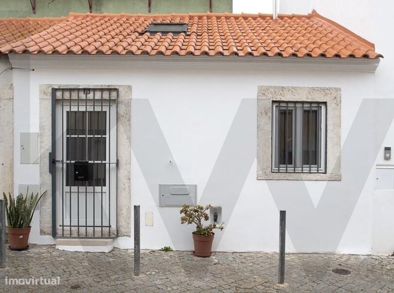 Moradia  T1 Ajuda. Onde a Tradição se cruza com o Design
