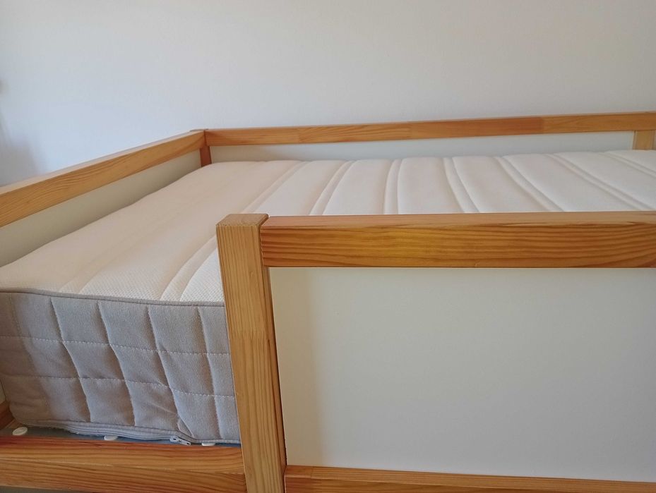 Cama/ beliche kura ikea