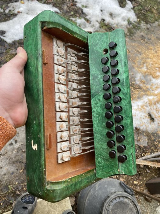 Продам гармонь марічка 3