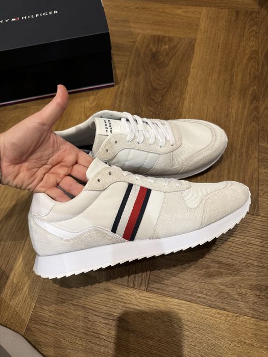 Sneakersy Tommy Hilfiger 44