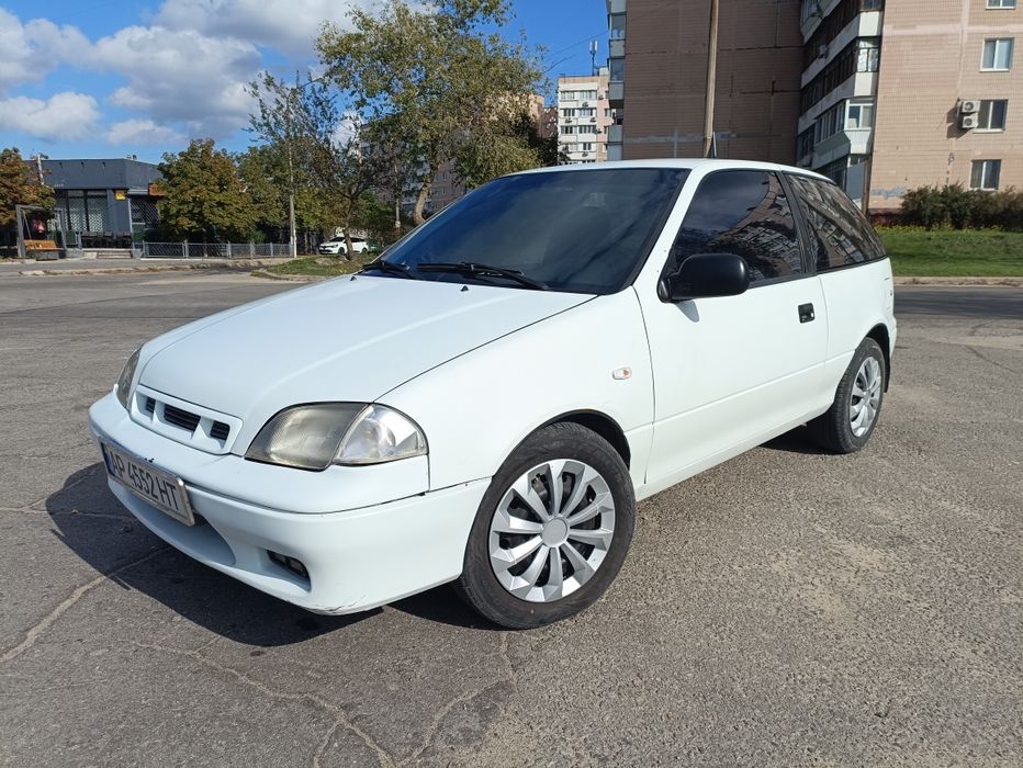 Suzuki Swift 1997 японский брат Honda Civic :)
