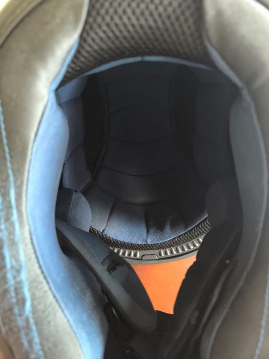 Capacete de mota.