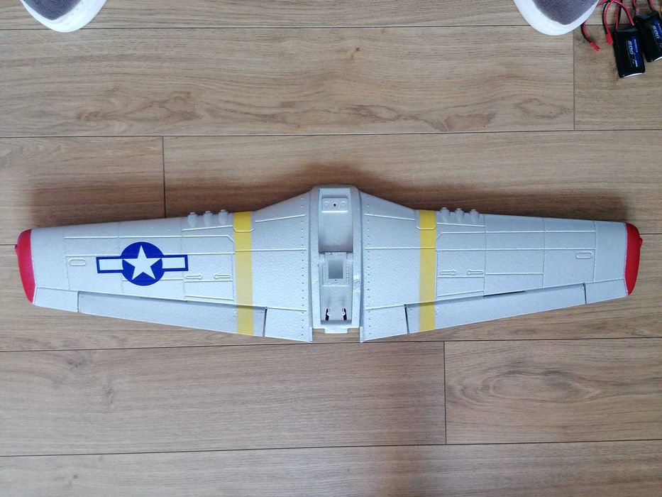 rc 2 aviões por o preço de um volantex P-51 Mustang com fuselagem e asa suplente+ avião oferta