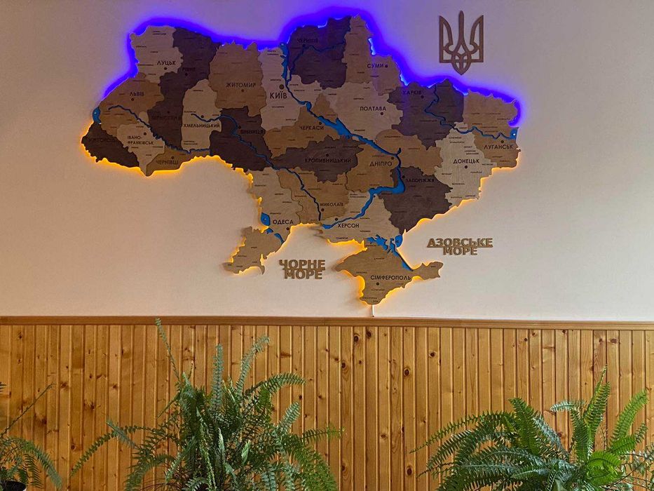 Дерев'яна мапа України з підсвіткою річок карта Украины с дерева декор