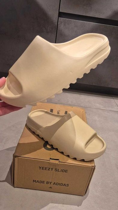 adidas Yeezy Slide R.46