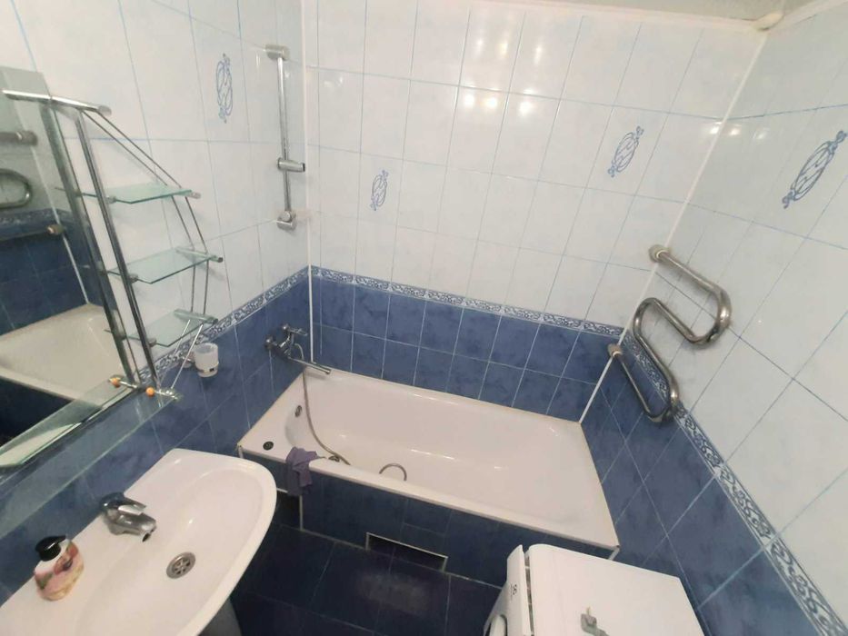 Двокімнатна квартира в тихому районі міста