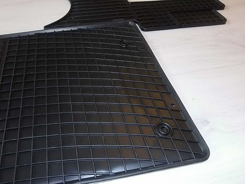 Dywaniki Gumowe VW Volkswagen T5 T6 Rok 03- Idealnie Dopasowane