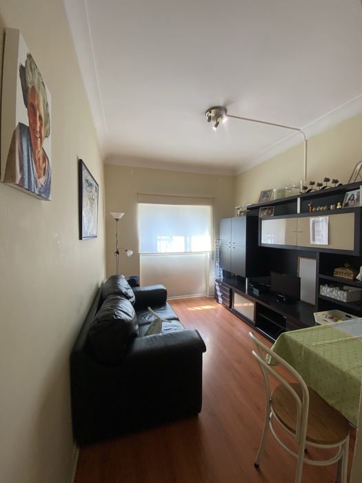 T1 Mobilado em Celas