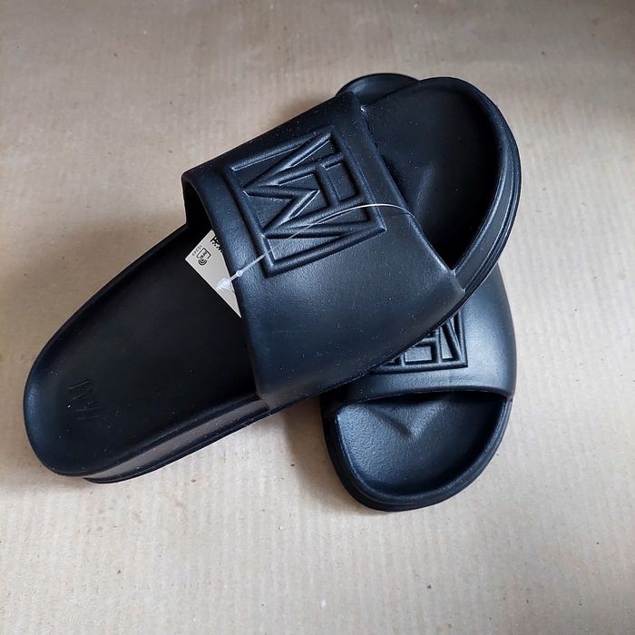 Шлепанцы сланцы H&M hm