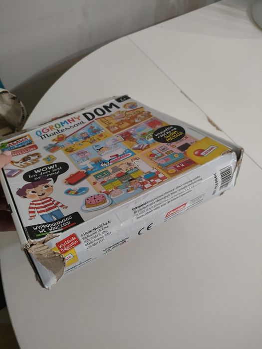 Montessori ogromny dom