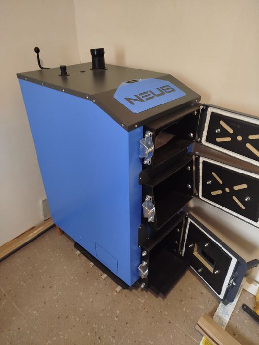 Твердотопливный котёл NEUS 15 кВт,  дымоход  6 м.консоль (лестница)