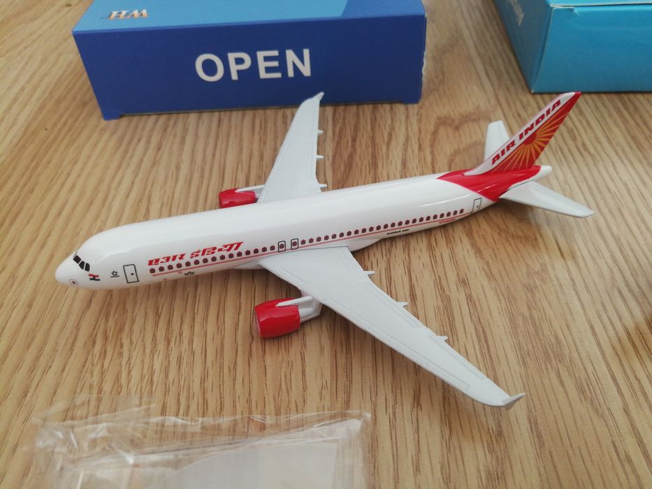 2x model samolot 1/400 airbus a350 metalowe metal